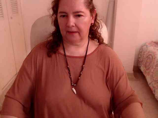 leonela-68 webcam