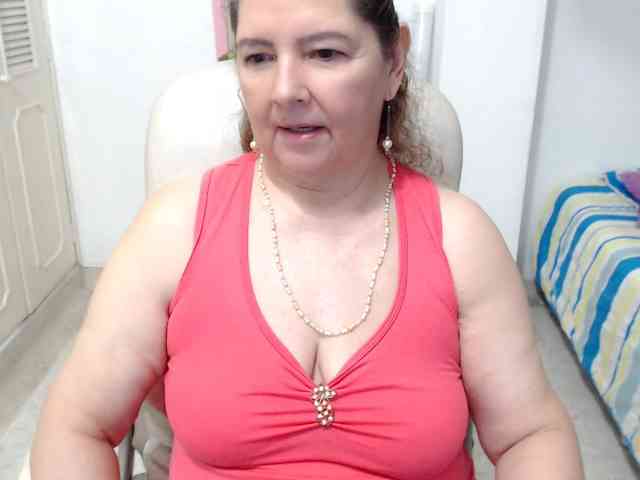 leonela-68