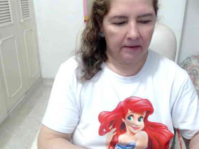 leonela-68 webcam