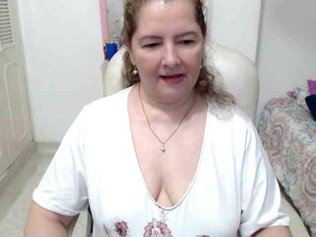 leonela-68 webcam