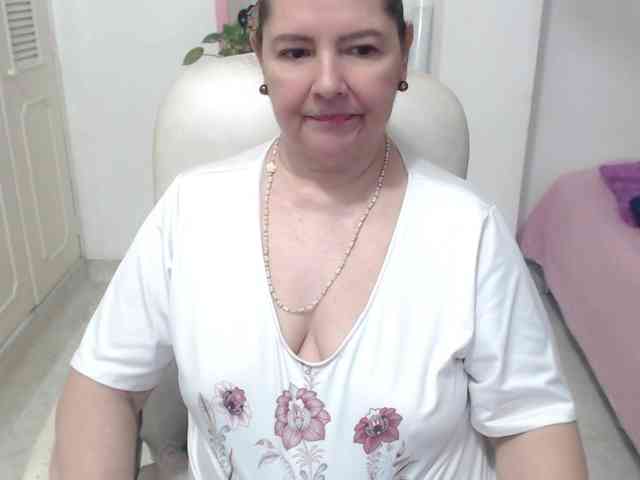leonela-68