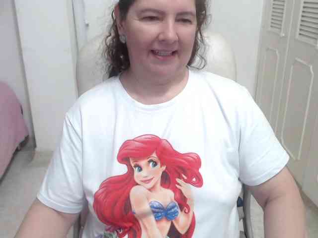 leonela-68 webcam