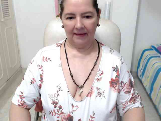 leonela-68 webcam