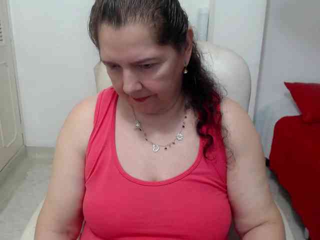leonela-68 webcam