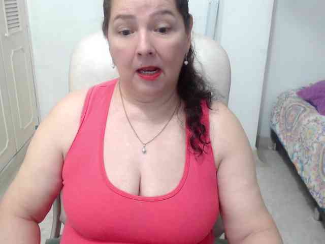 leonela-68