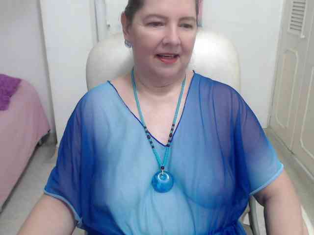 leonela-68 webcam