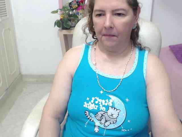 leonela-68 webcam
