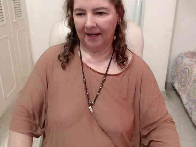 leonela-68 webcam