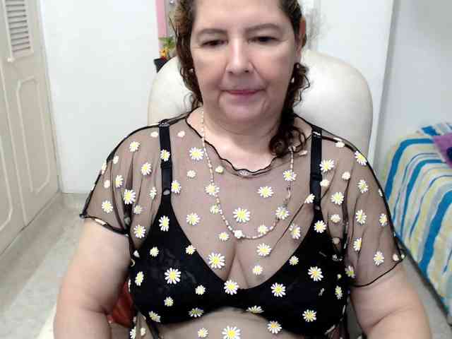 leonela-68 webcam
