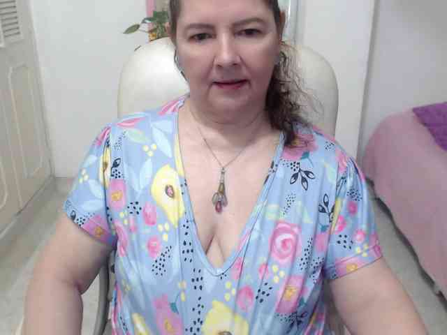 leonela-68 webcam