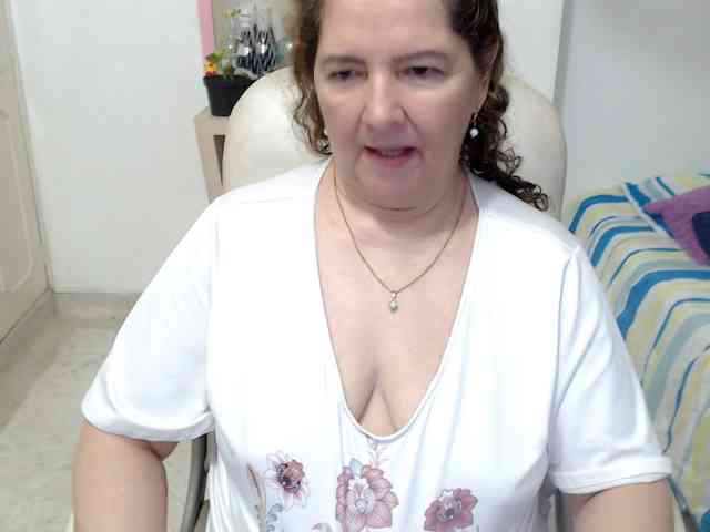 leonela-68