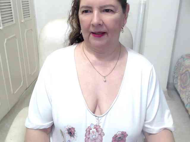 leonela-68