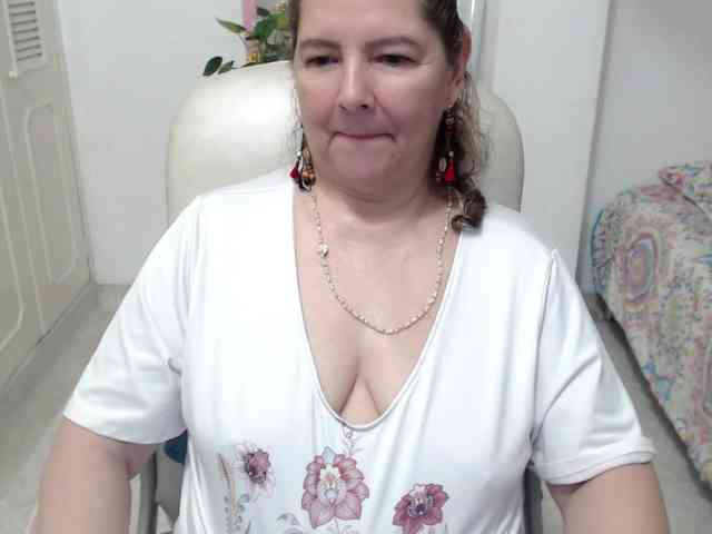 leonela-68 webcam