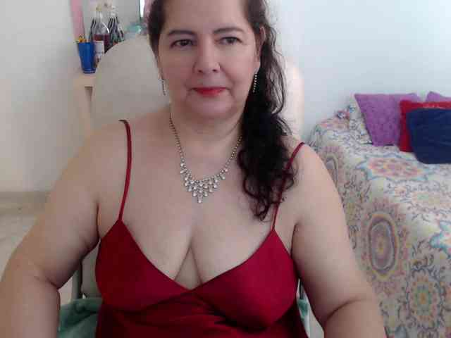 leonela-68