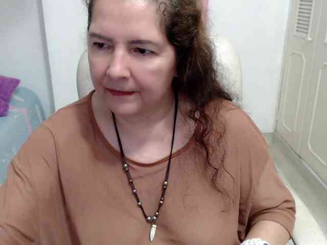 leonela-68 webcam