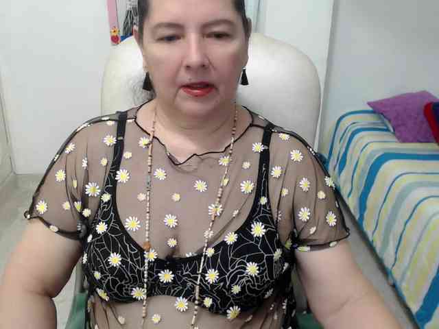 leonela-68 webcam