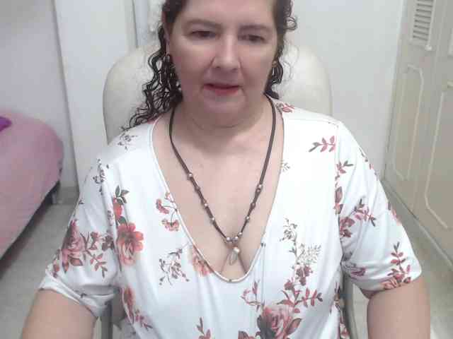 leonela-68 webcam