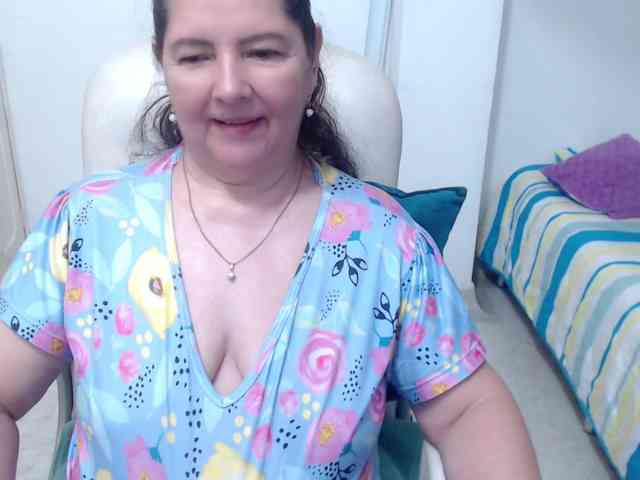 leonela-68 webcam