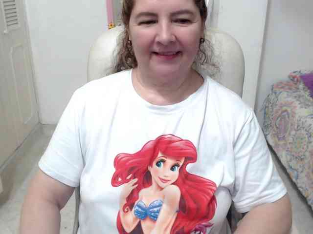 leonela-68 webcam