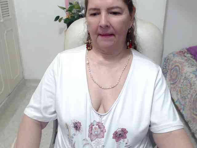 leonela-68 webcam