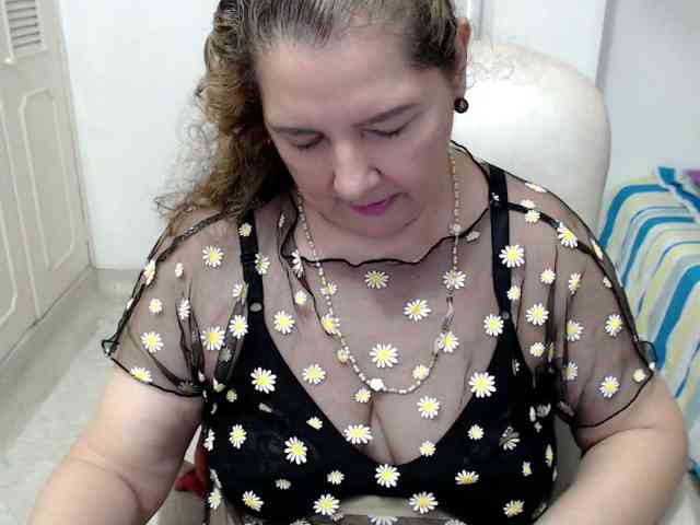 leonela-68 leonela-68