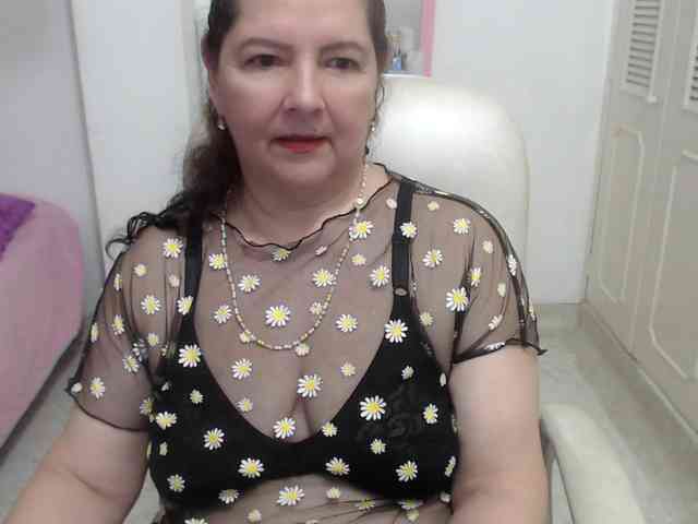 leonela-68 webcam