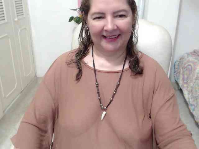 leonela-68 webcam