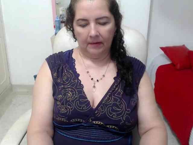 leonela-68 webcam