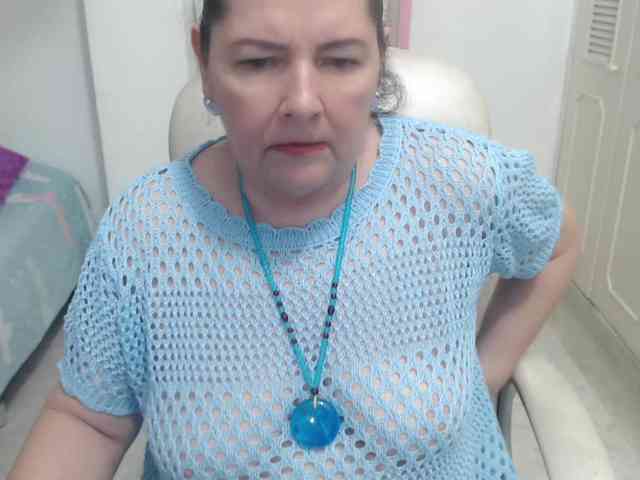 leonela-68 webcam