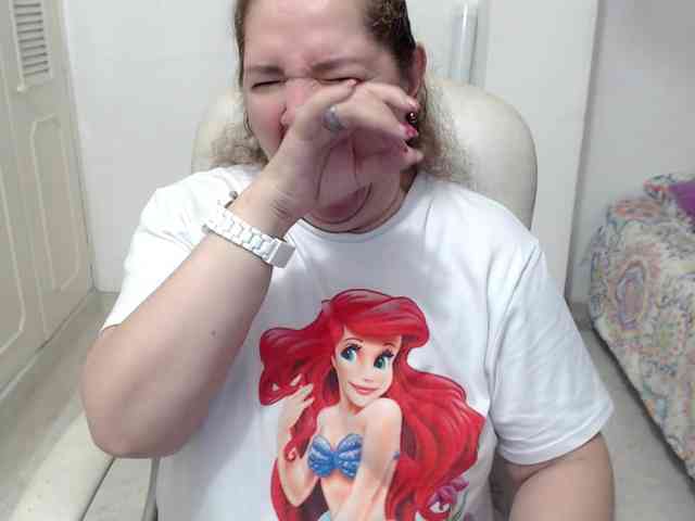 leonela-68 webcam