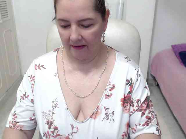 leonela-68