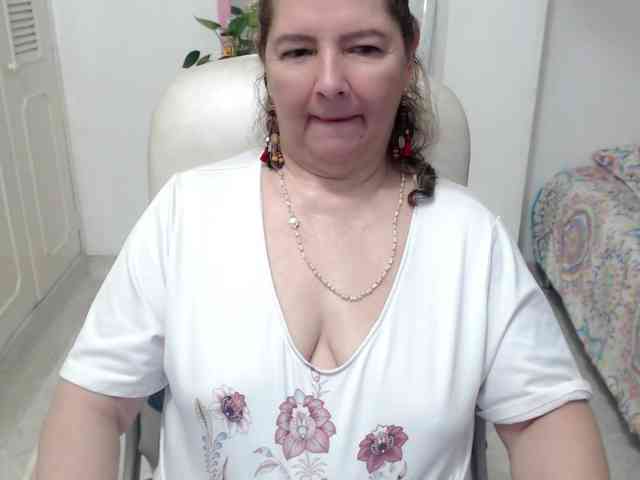 leonela-68 webcam