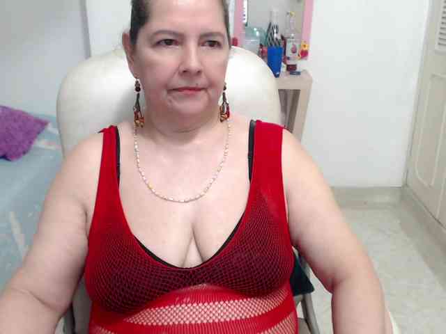 leonela-68 webcam