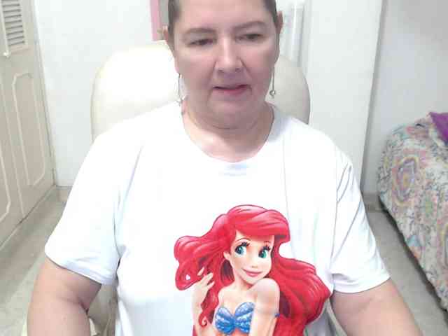 leonela-68 webcam
