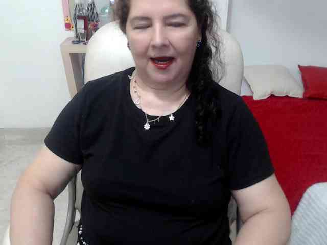 leonela-68 webcam