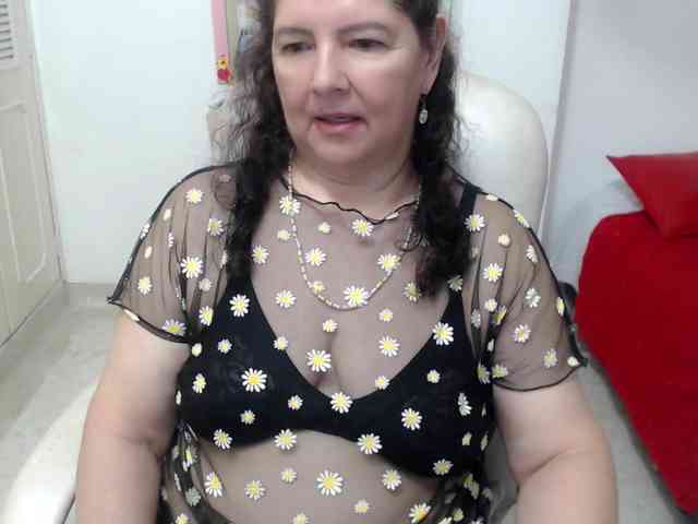 leonela-68 webcam