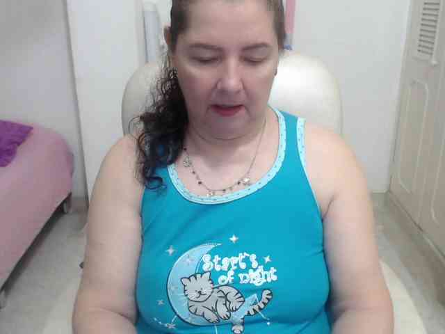leonela-68 webcam