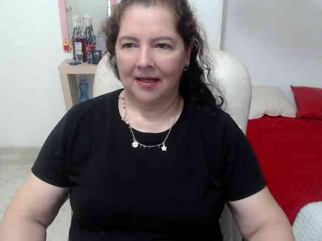 leonela-68