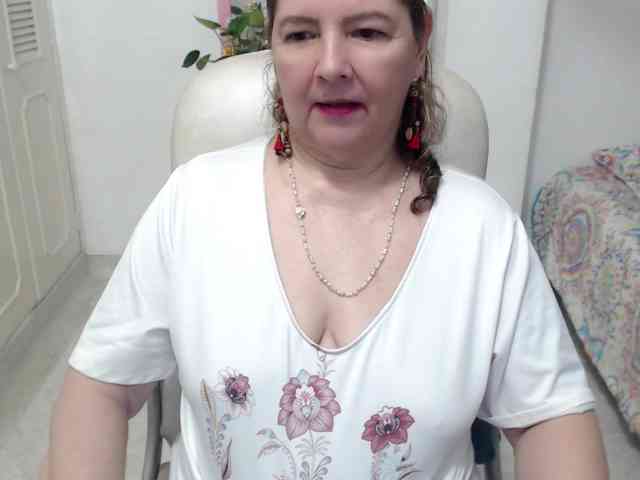 leonela-68 webcam