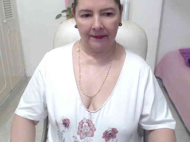leonela-68