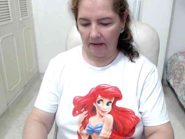 leonela-68 webcam