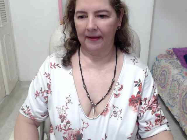leonela-68 webcam
