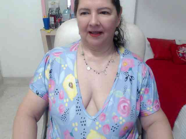 leonela-68