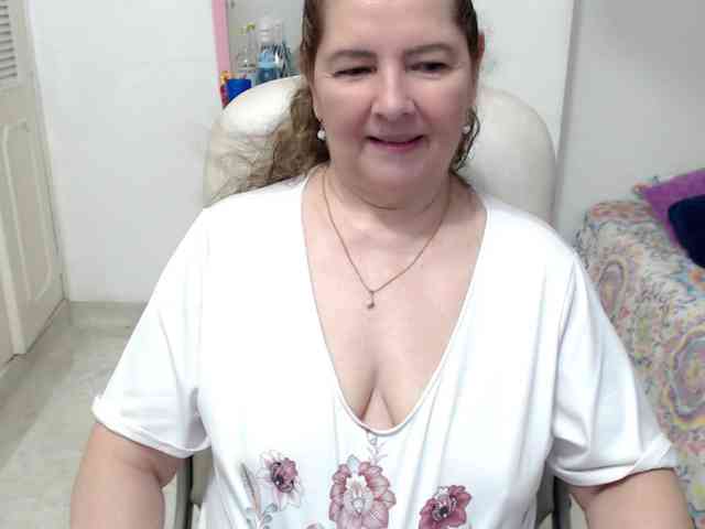leonela-68 webcam