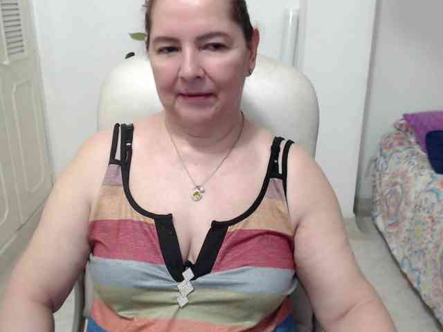 leonela-68