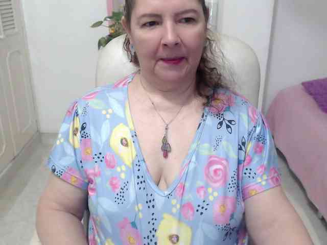 leonela-68 webcam