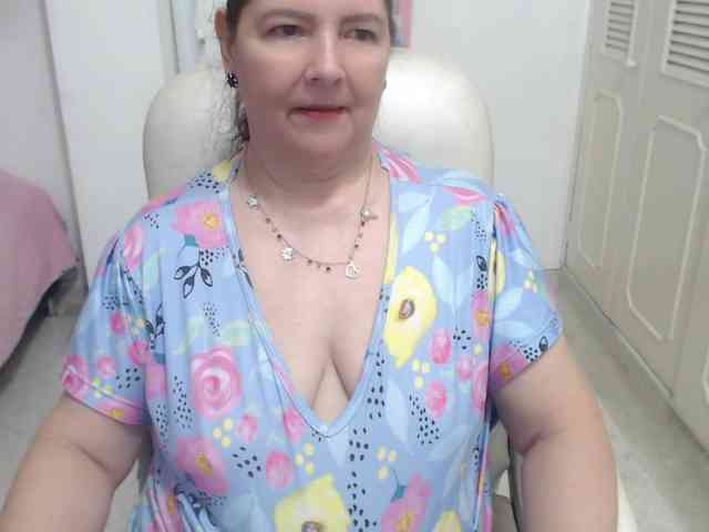leonela-68 webcam