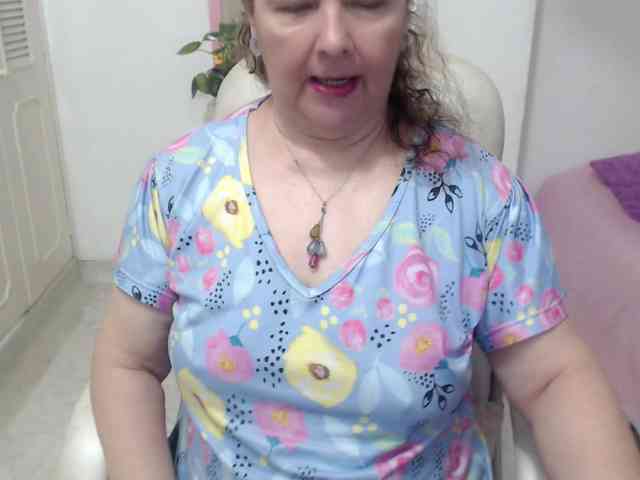 leonela-68 webcam