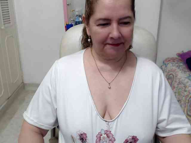 leonela-68