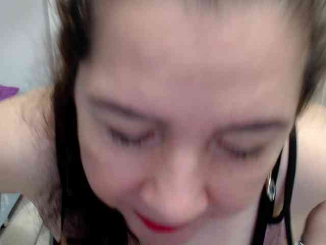 leonela-68 webcam